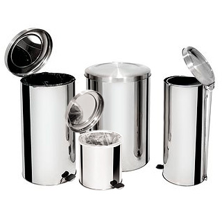 Lixeira em Inox com pedal